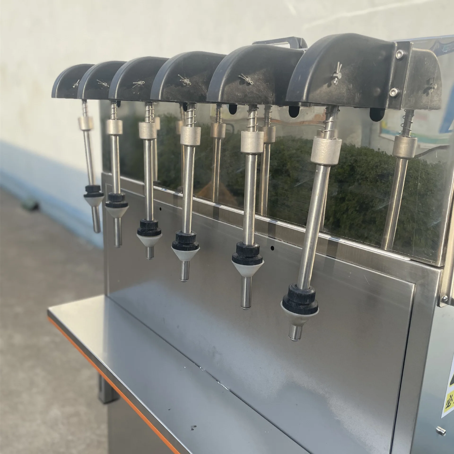 

2026 6 Head Siphon Liquid Filler Machine for Small Bottles Wine Soy Sauce Vinegar Quantitative Filling Equipment for Home Use