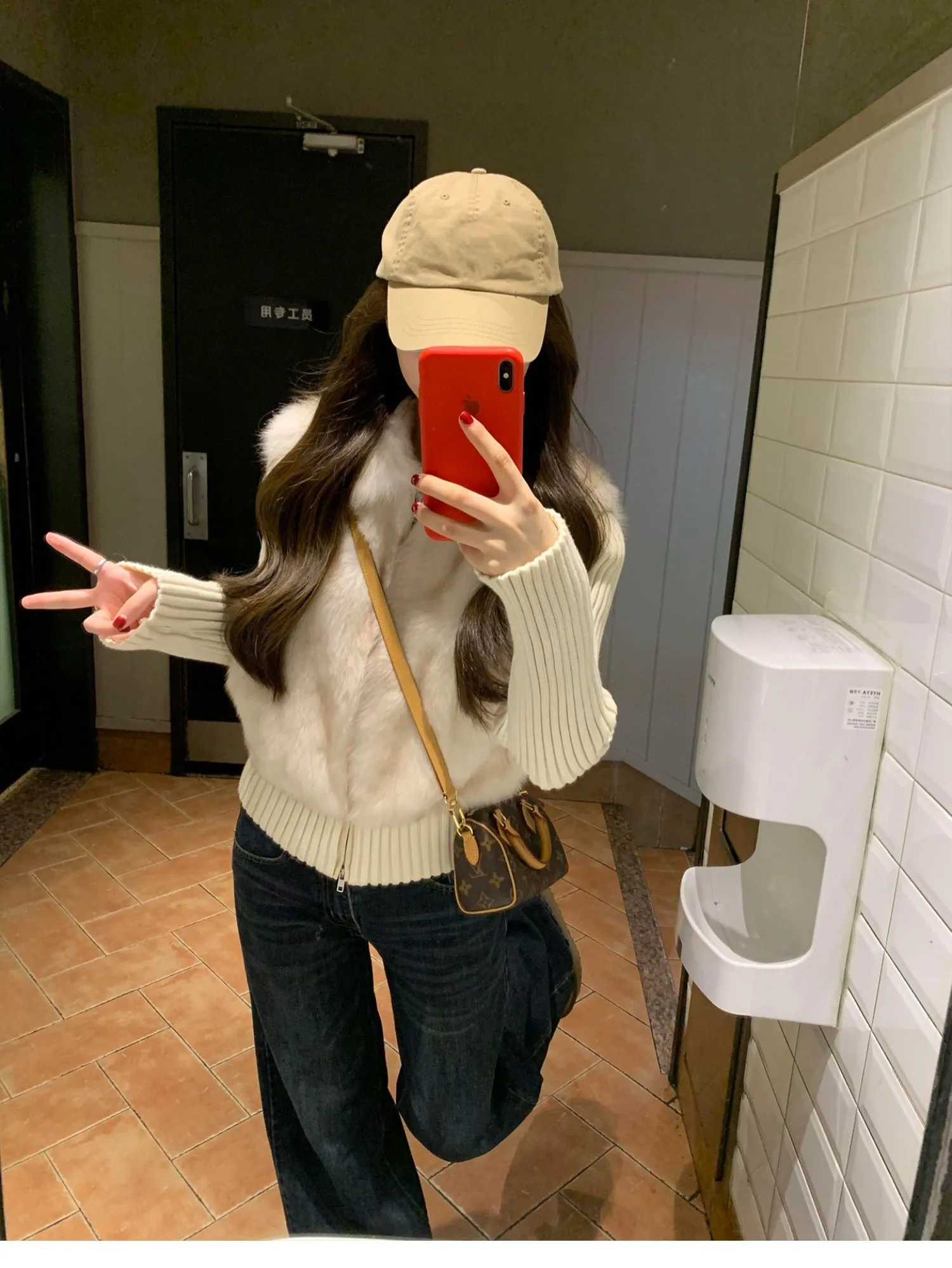 Casacos de pescoço de pele sintética das mulheres carnaval completo elegante único turn-collar regular fofo workwear emagrecimento peles meninas magro-encaixe ins