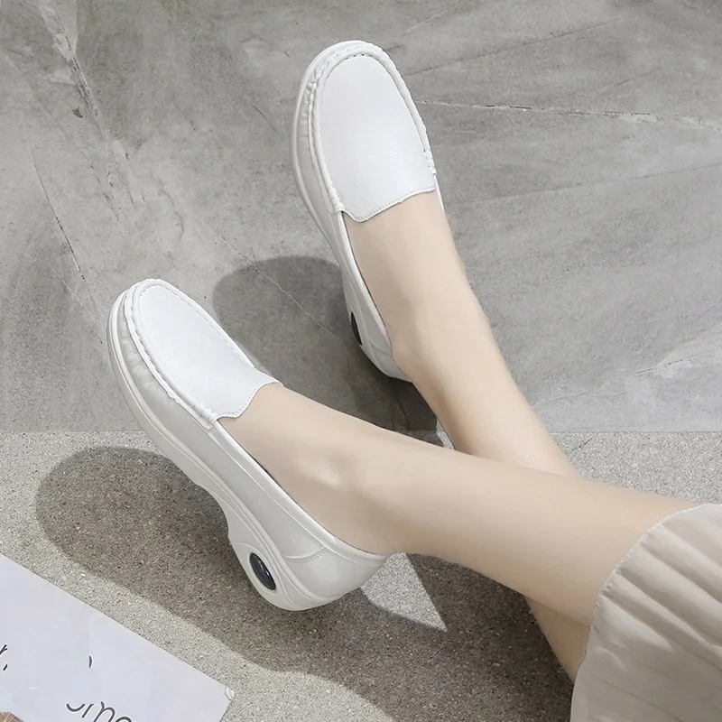 Women's fashion leather Pumps shoes mother Slip On casual single shoes Women Breathable Shoes Female Platform Nurse Work Shoes