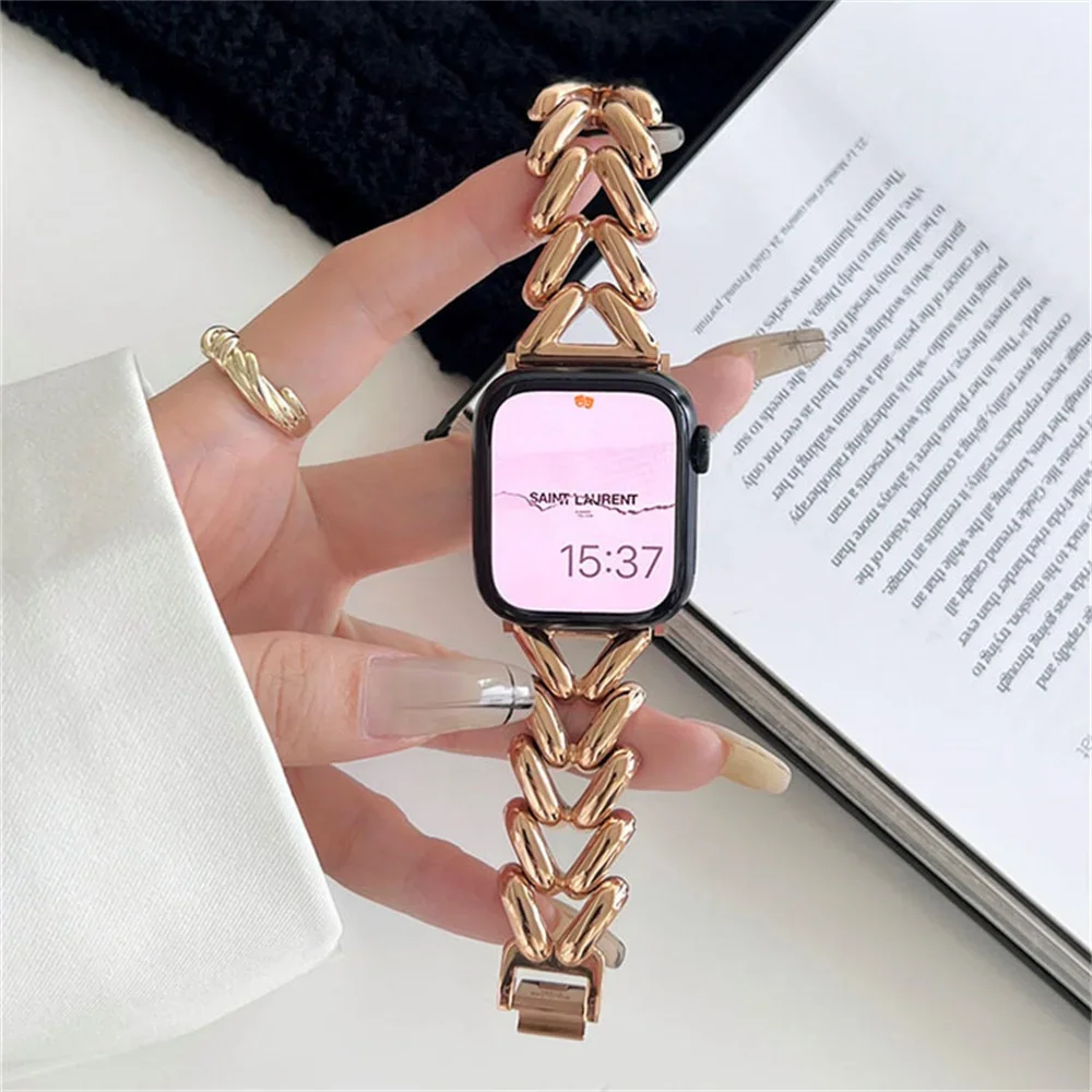 Luxury Golden Love Heart Metal Strap For Apple Watch 44mm 41mm 49mm 45mm Girl Stainless Steel Band For iWatch Series 9 8 7 SE 6