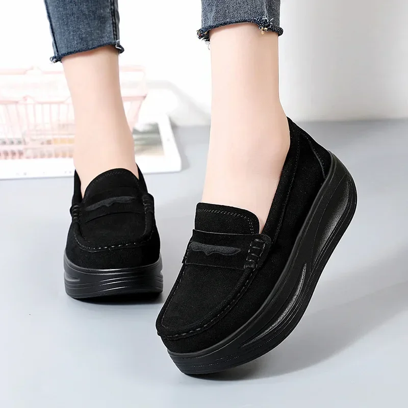 Plus Size scarpe a dondolo Sneakers zeppe scarpe Casual donna suola morbida Slip on Platform scarpe da corsa antiscivolo Zapatos Mujer