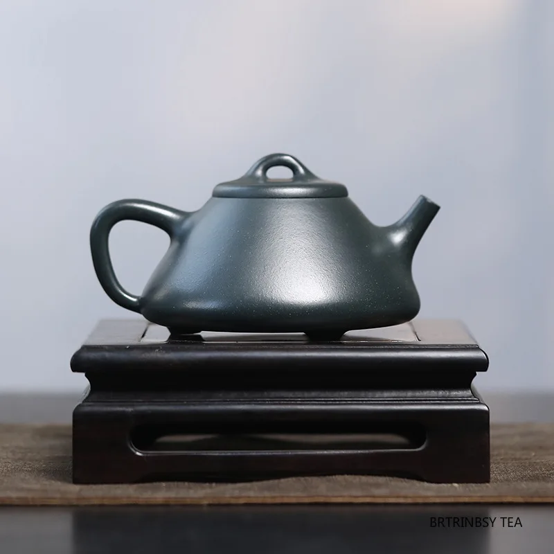 Chinese Yixing Purple Clay Teapot Handmade Triangular Shape Tea Pot Raw Ore Dark Green Mud Kettle Household Zisha Tea Set 180ml