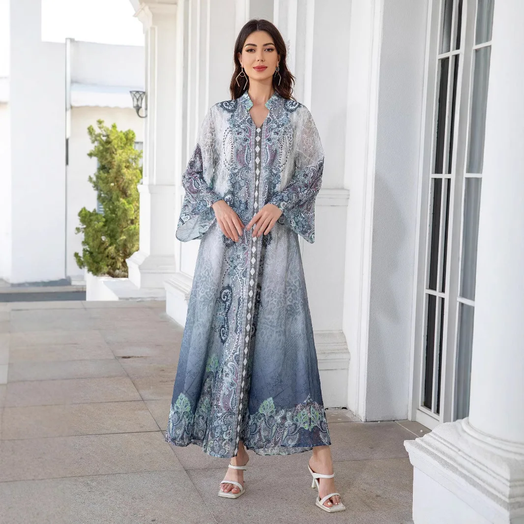 فساتين نسائية لعام 2025 باللون الأزرق على شكل حرف v وأكمام طويلة ورقبة على شكل حرف v بطول الكاحل فساتين فضفاضة على شكل حرف a للسيدات في الشرق الأوسط ملابس عصرية إسلامية جديدة