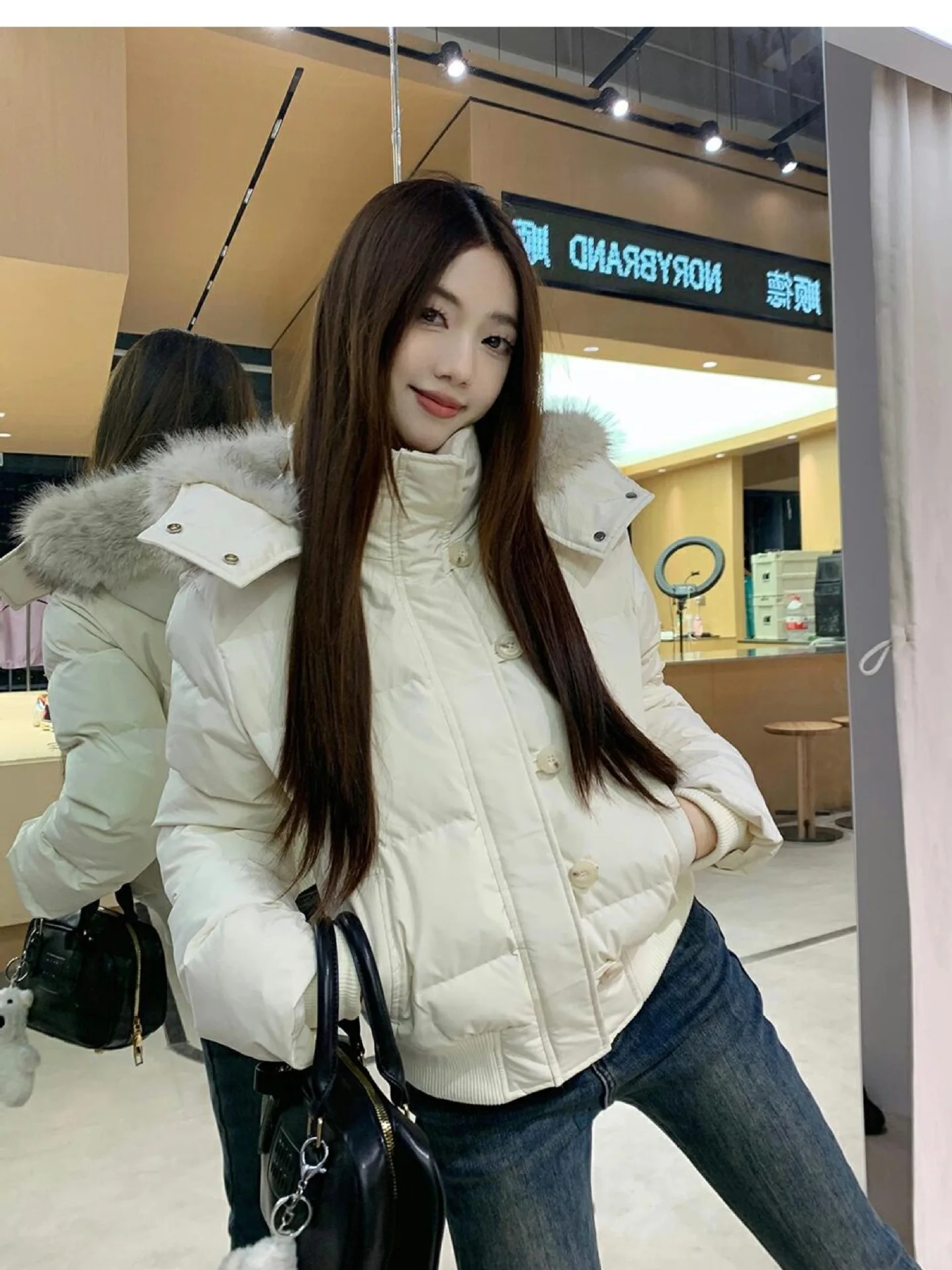 Korean Large Fur Collar Short Padded Jacket Women 2026 Winter New Thick Hooded Parkas Women Retro Zipper Button Puffer Jackets