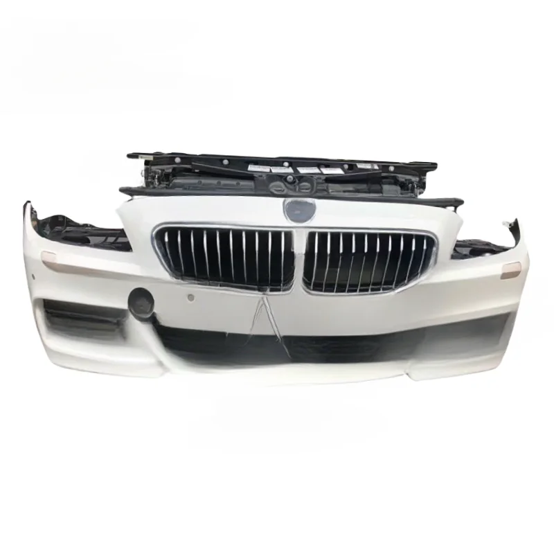 

Для BMW 6 серии F06 F12 F13 2013-2016: Оригинальная пластиковая решетка радиатора и б/у комплект обвеса бампера