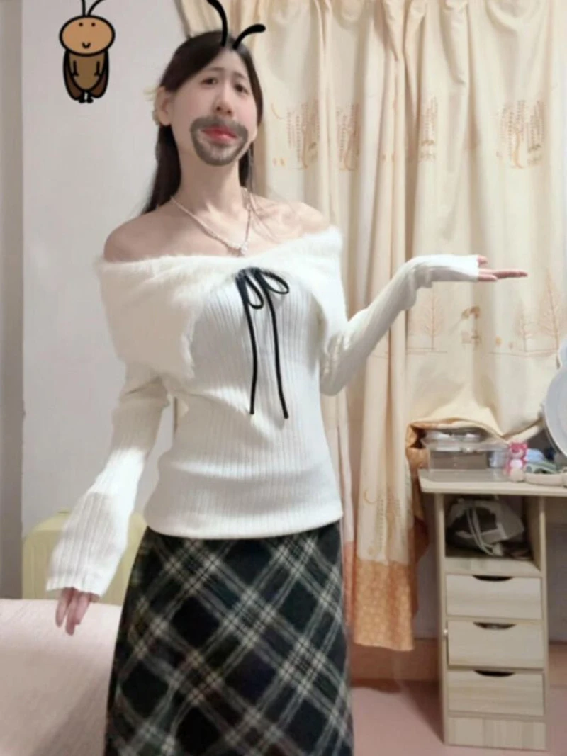 

Белый приталенный свитер с открытыми плечами и меховым воротником, универсальная базовая модель для женщин, весна 2026, простой стиль, длинный рукав