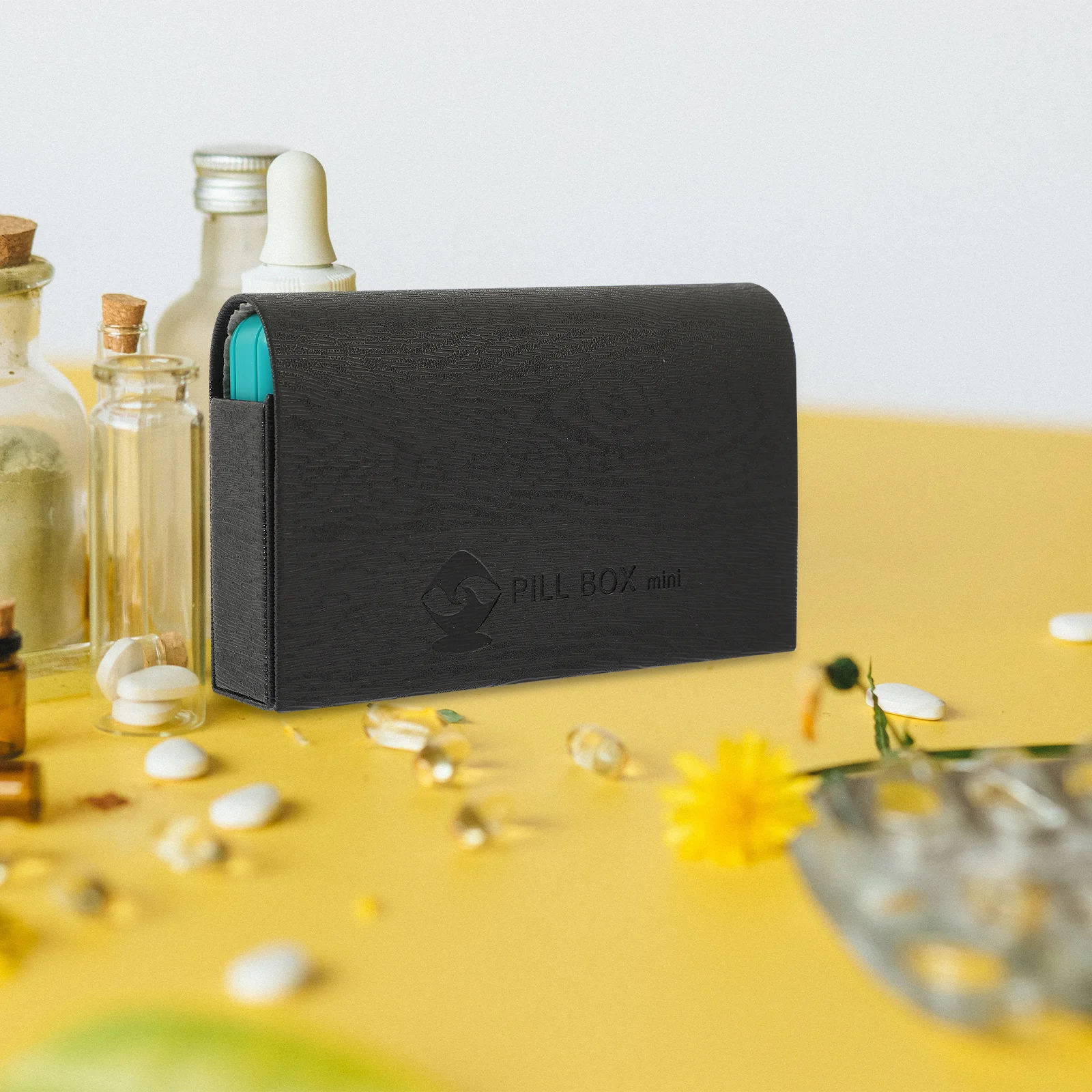 

1 комплект органайзера для лекарств в путешествиях, чехол с большим отделением, портативный легкий органайзер