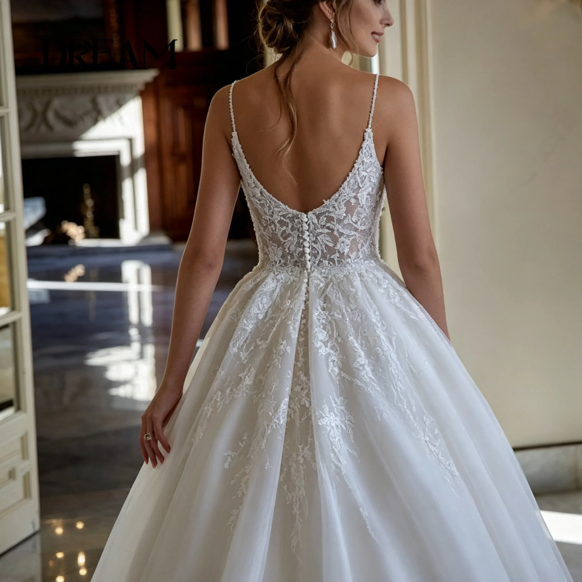 Dream Spaghetti Strap V Neck Lace Wedding Dress Ivory Appliques Beaded Bridal Gown A Line Floor Length Princess Wedding Gown