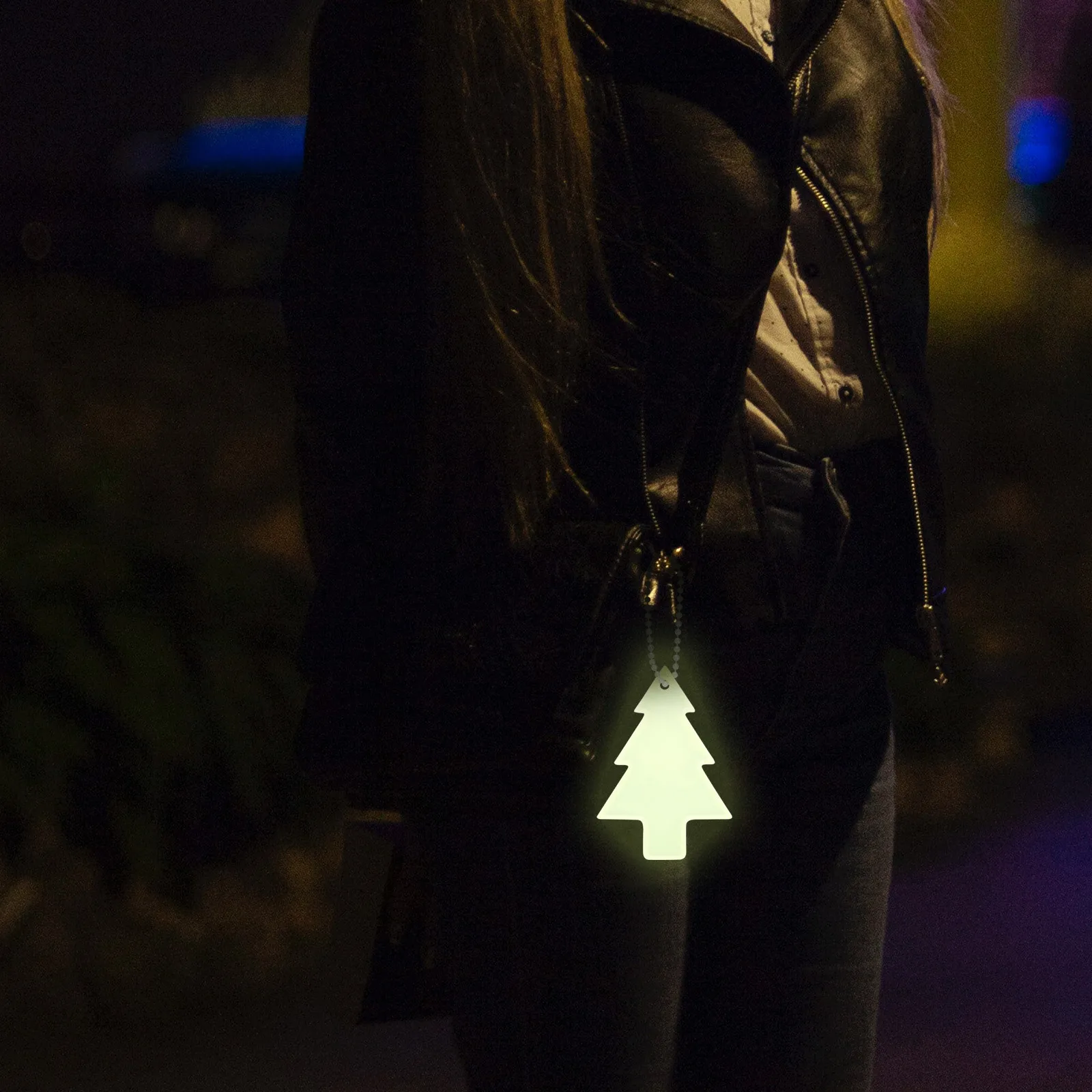 

24 pcs Reflective Pendant Star Tree Shape Hanging Decoration For Backpacks Clothes Bicycles Night Out Safety Gear Lightweight