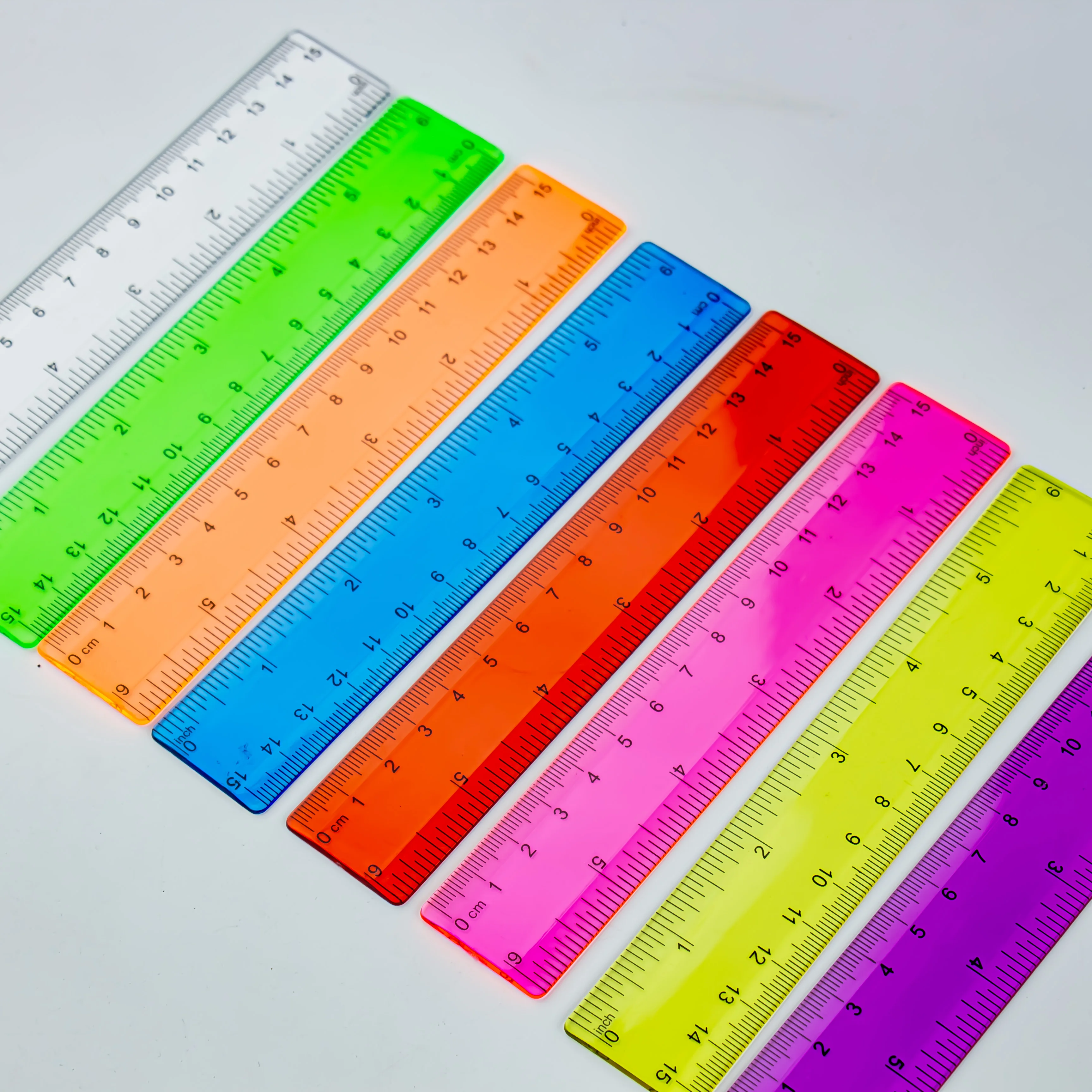 15cm Multicolor Transparent Ruler with Dual Scale - Durable and Wear-Resistant, Measuring in Centimeters and Feet