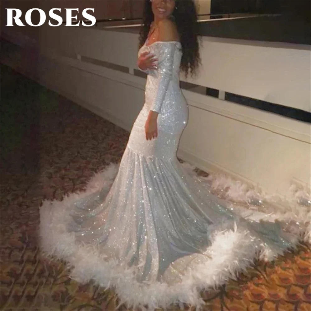 Rose Simple White Off The Shoulder abito da sera senza spalline abito da sera in raso a tromba con paillettes 프singles abito da ballo con piume