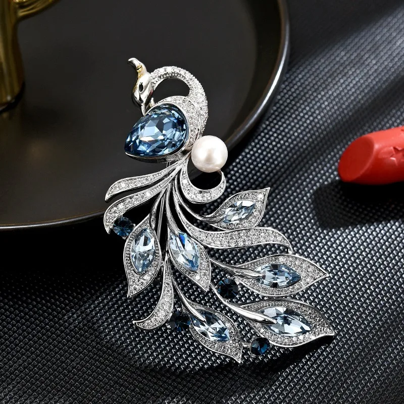 

New Chinese Style Phoenix Crystal Brooch Elegant Luxury Anti Slip Coat Pin Classic Versatile Fashion Jewelry