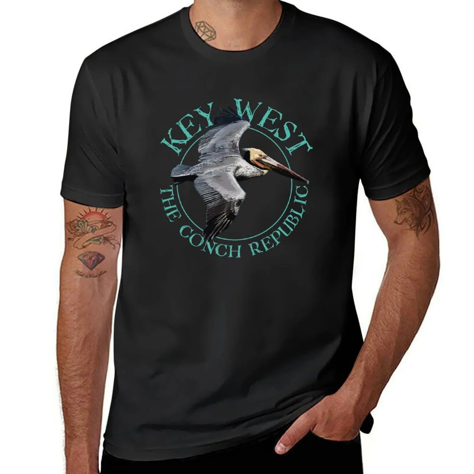 

Key West Florida Pelican Design Souvenir T-Shirt vintage clothes tees summer top fruit of the loom mens t shirts