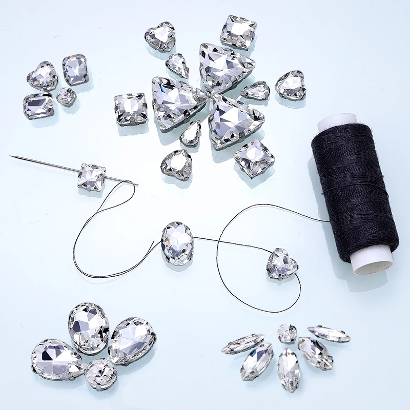 QIAO Mehrfachform Gemischte Größen Glas-Aufnähstränen Flache Rückseite Klare Kristallsteine für Hochzeitskleid-Accessoires – Detail 2