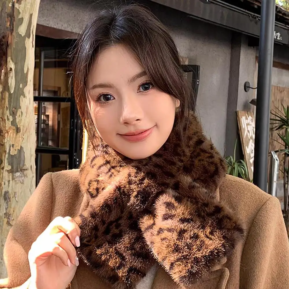 النساء ليوبارد طباعة أفخم وشاح الشتاء رشاقته الفراء عبر طوق وشاح في الهواء الطلق يندبروف فو الفراء والأوشحة لينة فروي الرقبة أدفأ