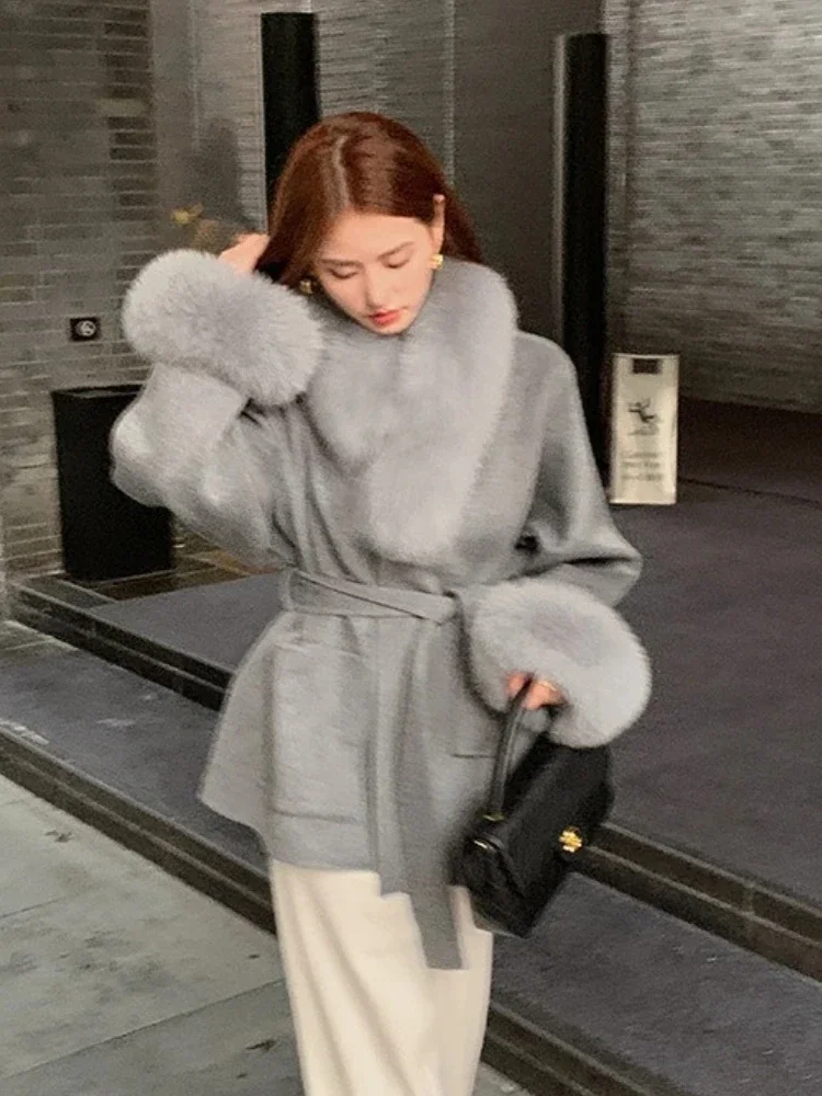 جديد الخريف الشتاء ملابس النساء سميكة الدافئة الفراء الكفة الكشمير معطف الصوف الإناث موضة ريال فوكس الفراء طوق سترة صوفية