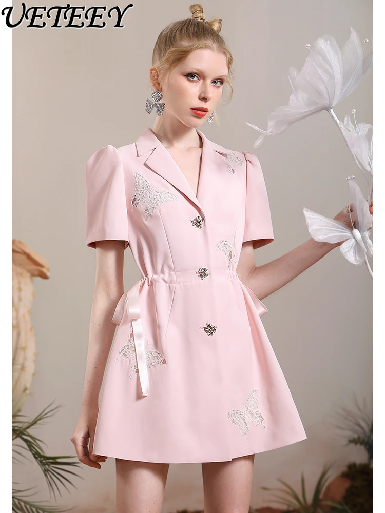 Designer Model 2024 Summer New Chic Pink Suit Dress Women Elegant Lace Hollow Out Niche Design Lace Up Waist Commuter Dress Lady