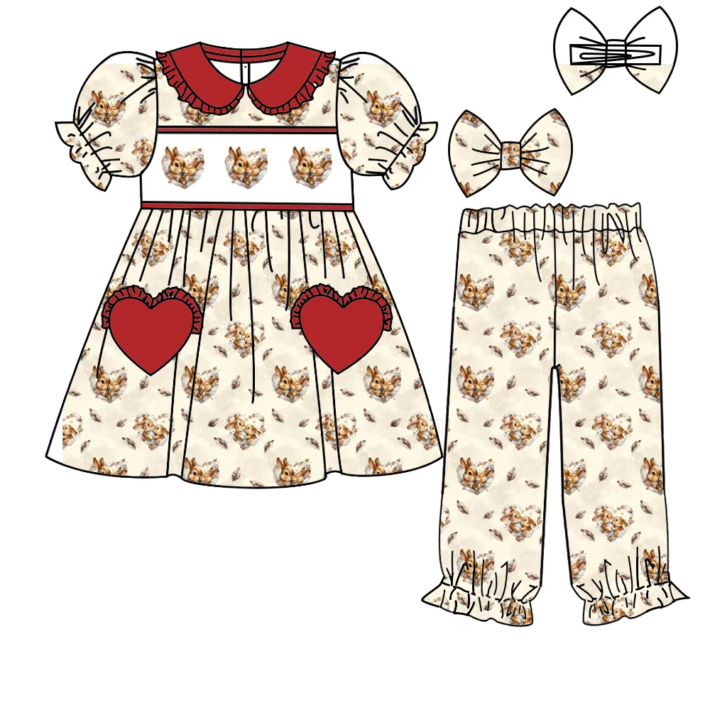 

Bby pajama set with puff sleeves and a high collar heart-shaped pockets lace trim rabbit print design milk silk fabric wholesale