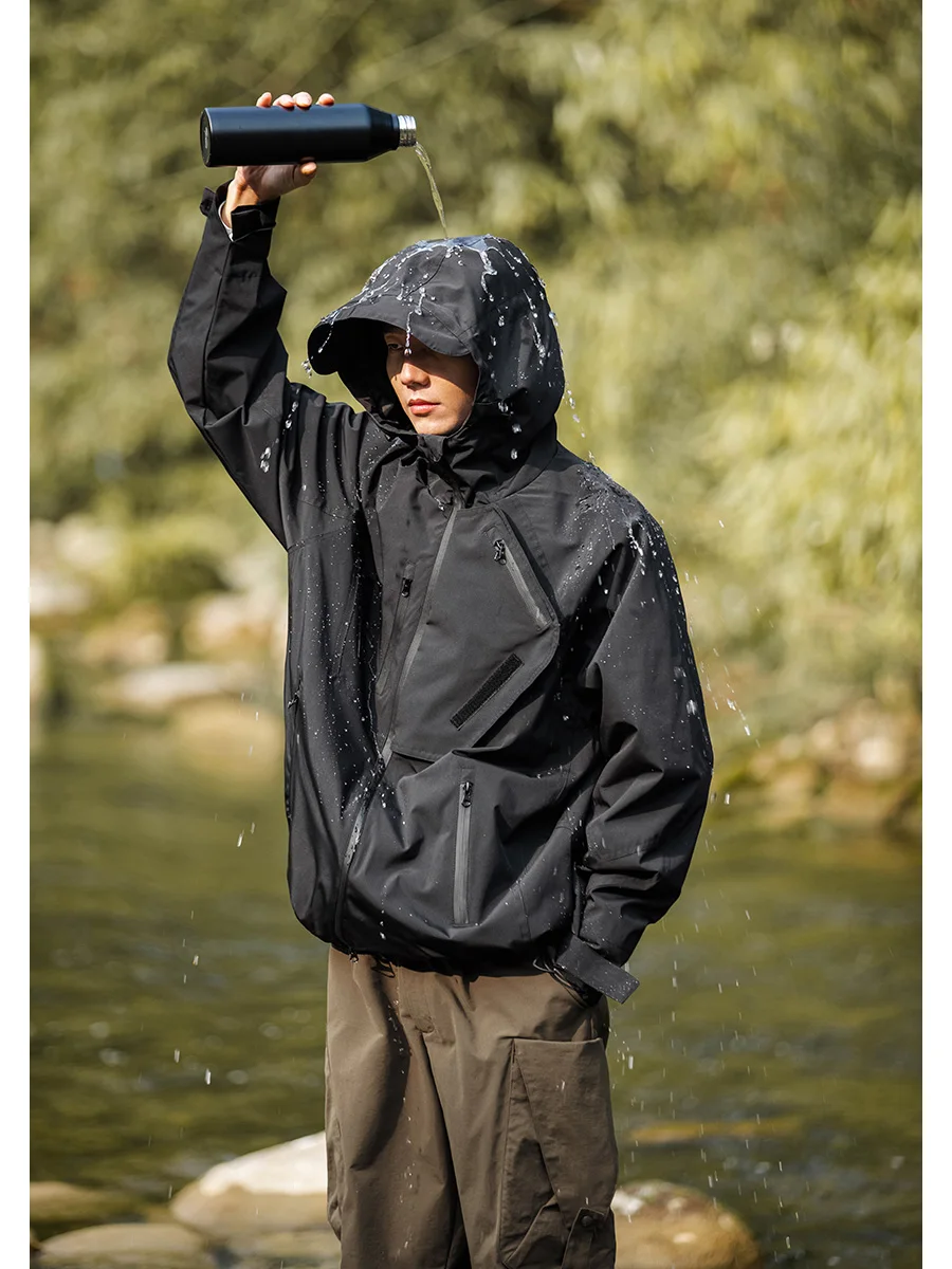 Spring outdoor waterproof hard shell jacket, heavy duty multi-pocket jacket