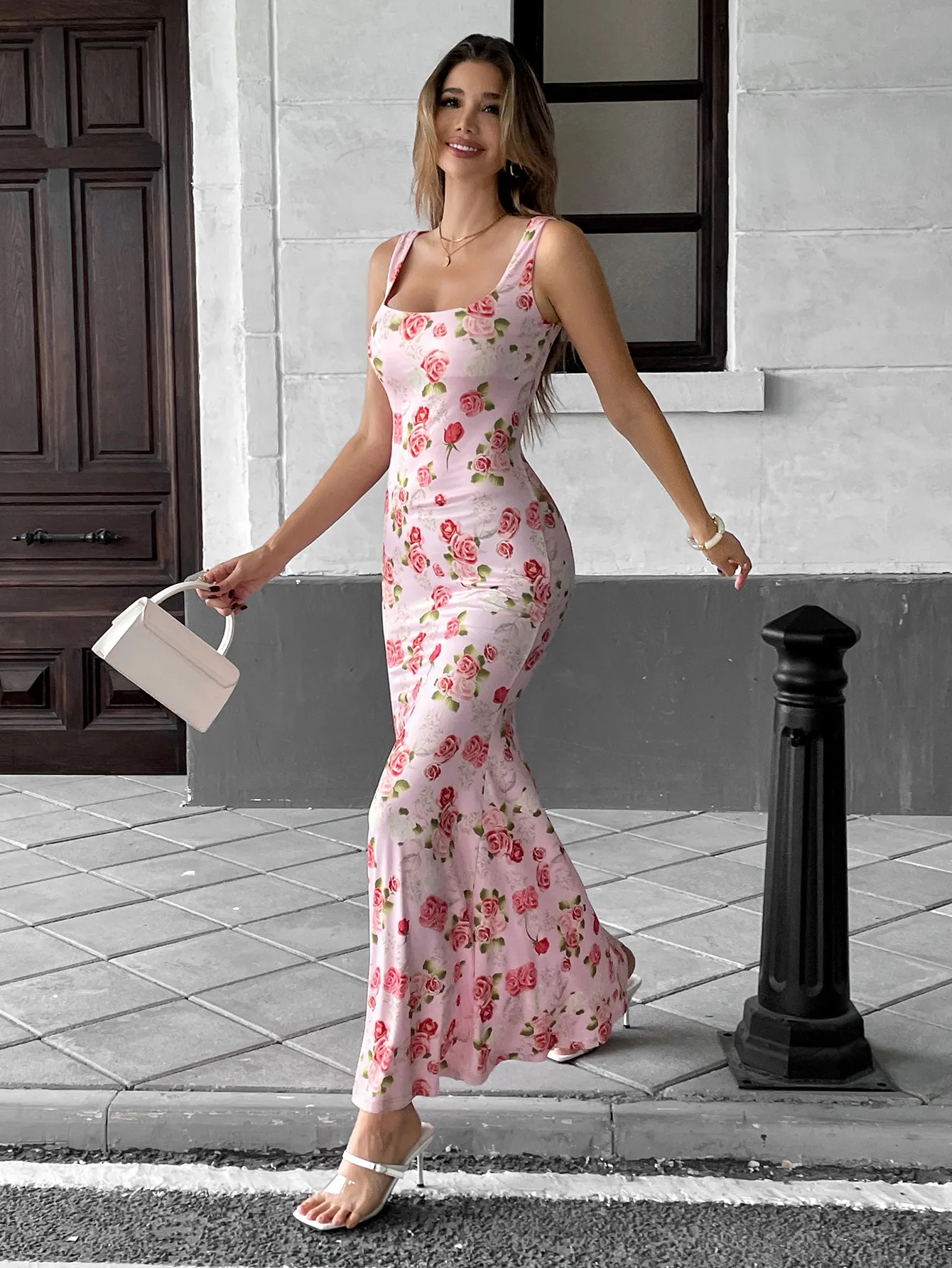 Onecozyday 여성용 핑크 로즈 프린트 인어 맥시 드레스 스퀘어 넥 스파게티 스트랩 피팅 캐주얼 드레스 여름 파티 드레스