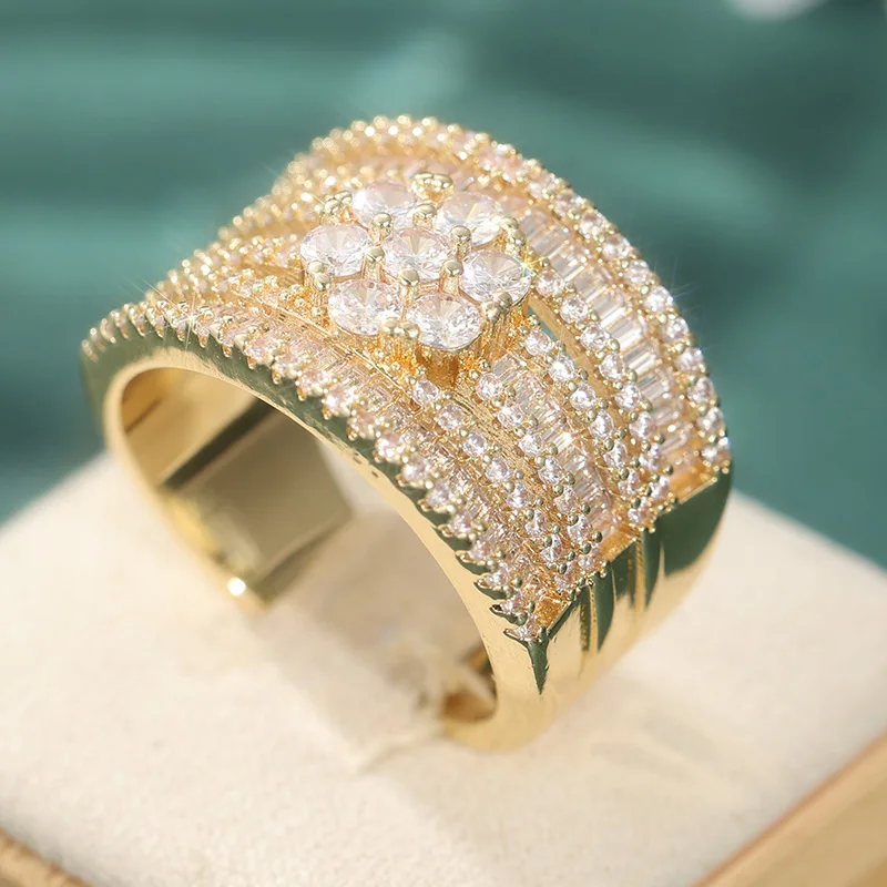 Eleganter, mit weißen CZ-Steinen besetzter Damenring, funkelnde goldfarbene Geometrie, für den täglichen Gebrauch, Partyschmuck, Jubiläumsgeschenk – Detail 3