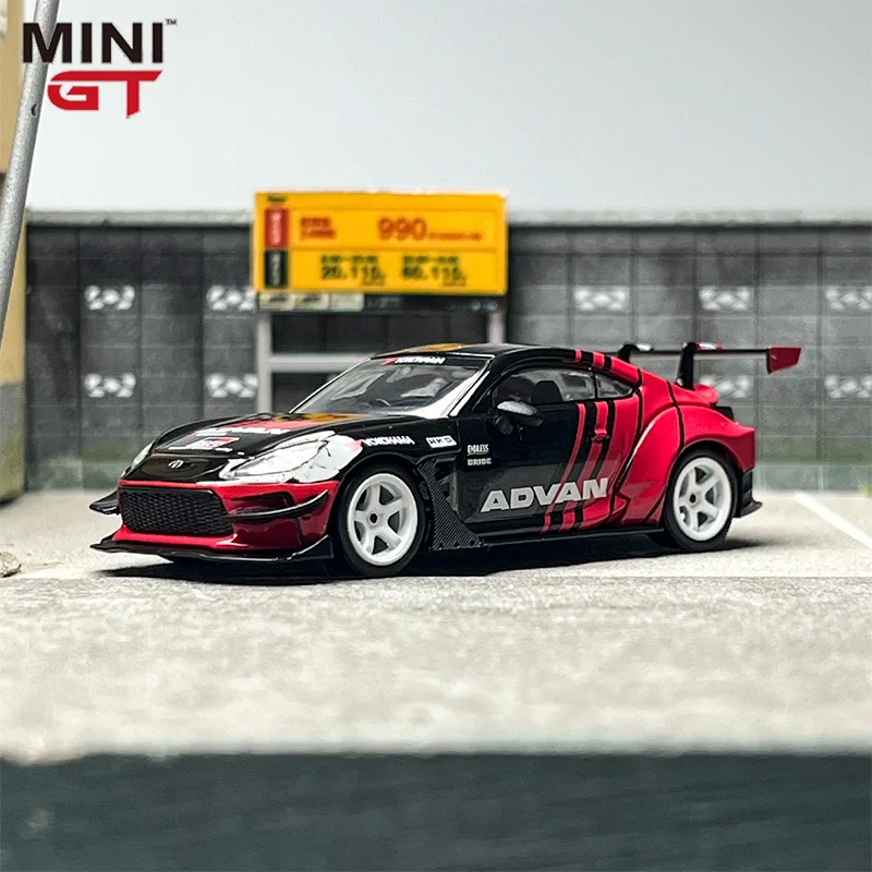 Nuevo Minigt 1:64 Toyota Gr86 # 956 Hks tipo R Advan modelo de coche fundido a presión juguetes coleccionables personalizados adorno de regalo vehículo en miniatura