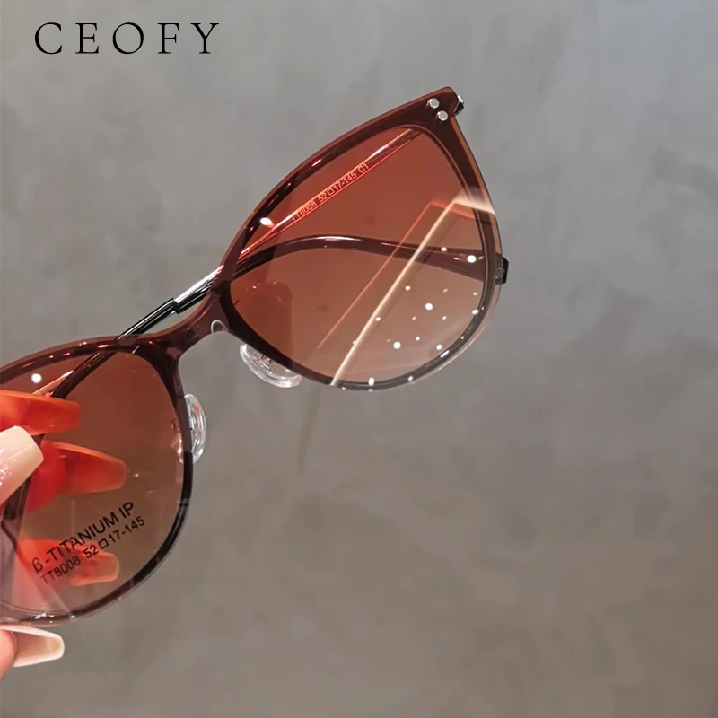 

Ceofy Women Cat Eye Titanium High Quality Eyeglasses Frame with 3 Sun Clip Ultra-Light Myopia Optical Prescription Glasses Frame
