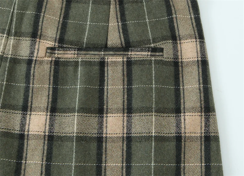 กางเกงขายาวผู้หญิง 2025 ฤดูใบไม้ร่วง สไตล์ใหม่ สีเขียวและเหลือง ลายตารางสีตัด กางเกงขากว้าง ลำลอง แฟชั่น สดใสและมีเอกลักษณ์