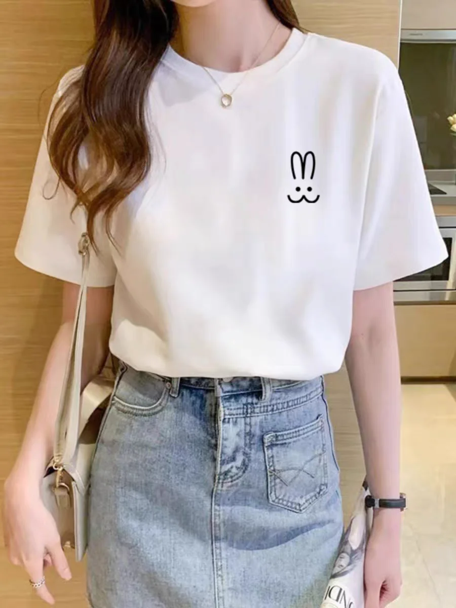 

2025 summer explosions cotton short-sleeved T-shirt T-neck loose casual fashion comfortable cute rabbit print women's clothing.