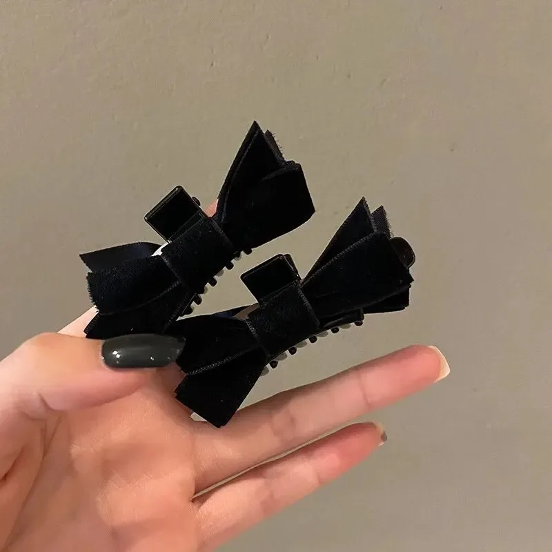 2pcs Black Bow Small Grab Clip Women's Autumn And Winter Vintage Velvet Bangle Clip Hair Clip Style Princess Hair Clip Headwear image 3