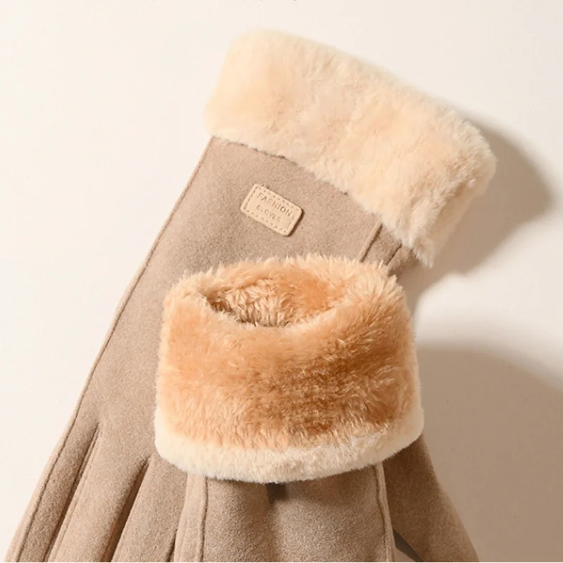 Cozy Beige Touchscreen Gloves with Plush Lining - Thick, Warm Winter Protection for Outdoor Leisure