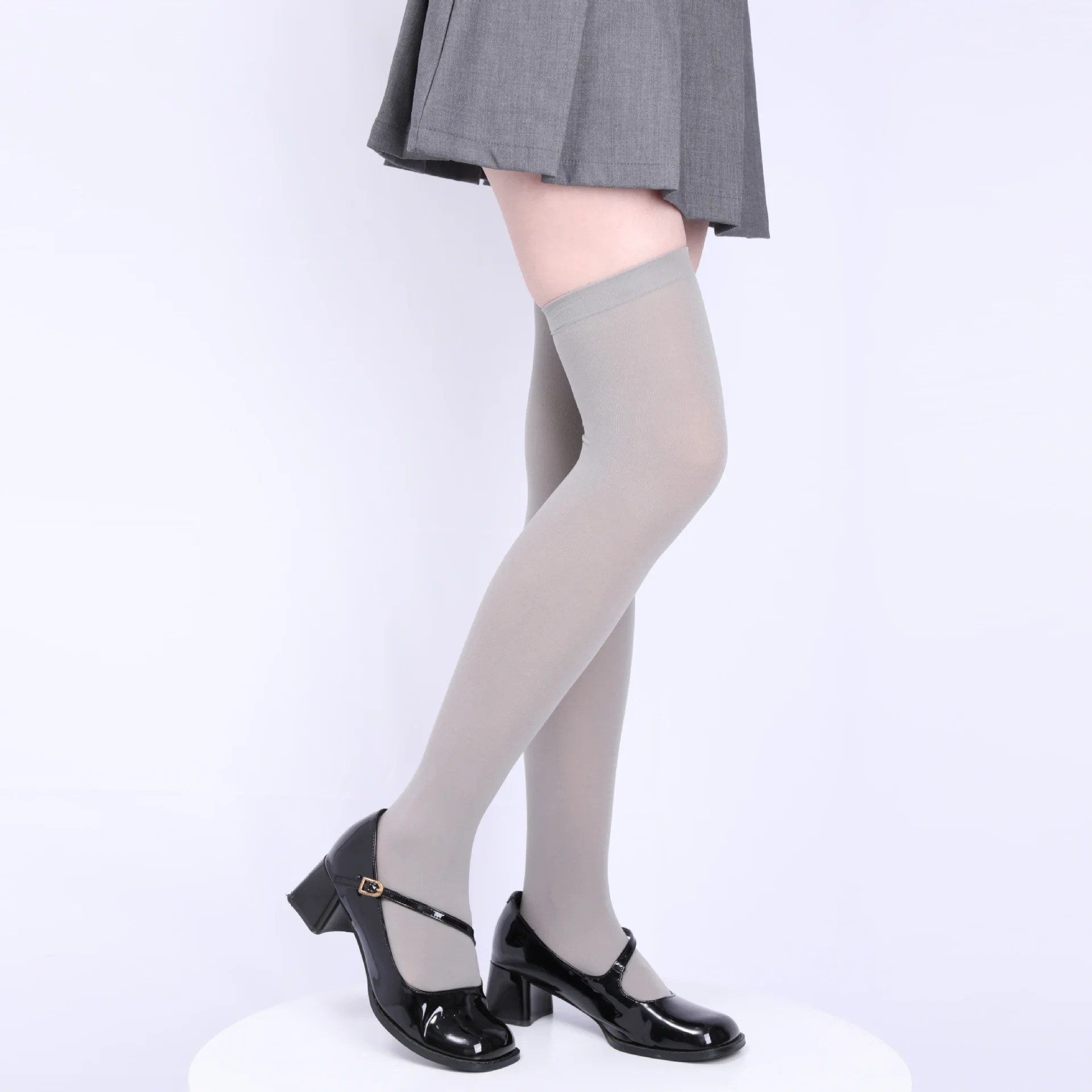Bas transparents de couleur unie, Costume de Cosplay, uniforme JK, accessoire, robe Lolita, bonneterie haute, chaussettes hautes pour filles mignonnes