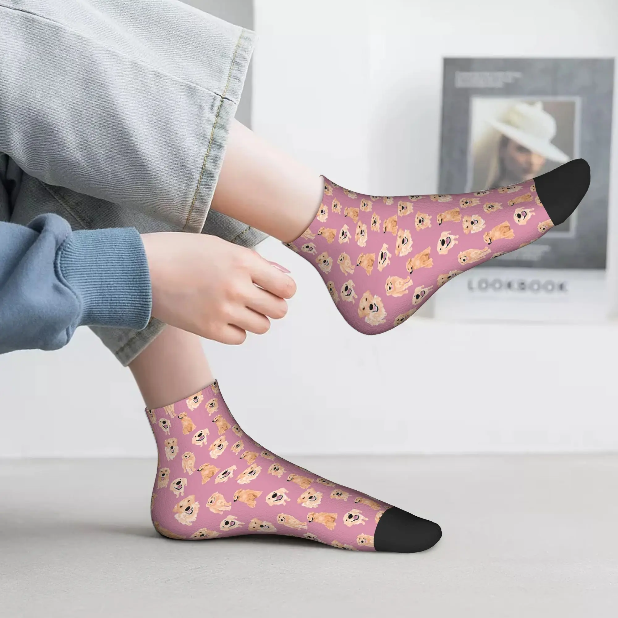 Golden Retrievers en calcetines rosas Harajuku medias absorbentes del sudor calcetines para todas las estaciones accesorios para regalos de Navidad unisex