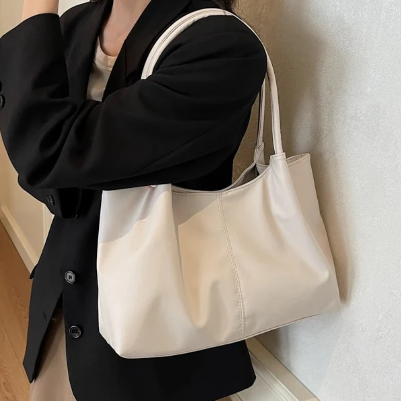 

Korean Trendy Large Capacity Tote Bag for Women, Casual Shoulder Crossbody Purse, Multi-functional Commuter Handbag for Daily