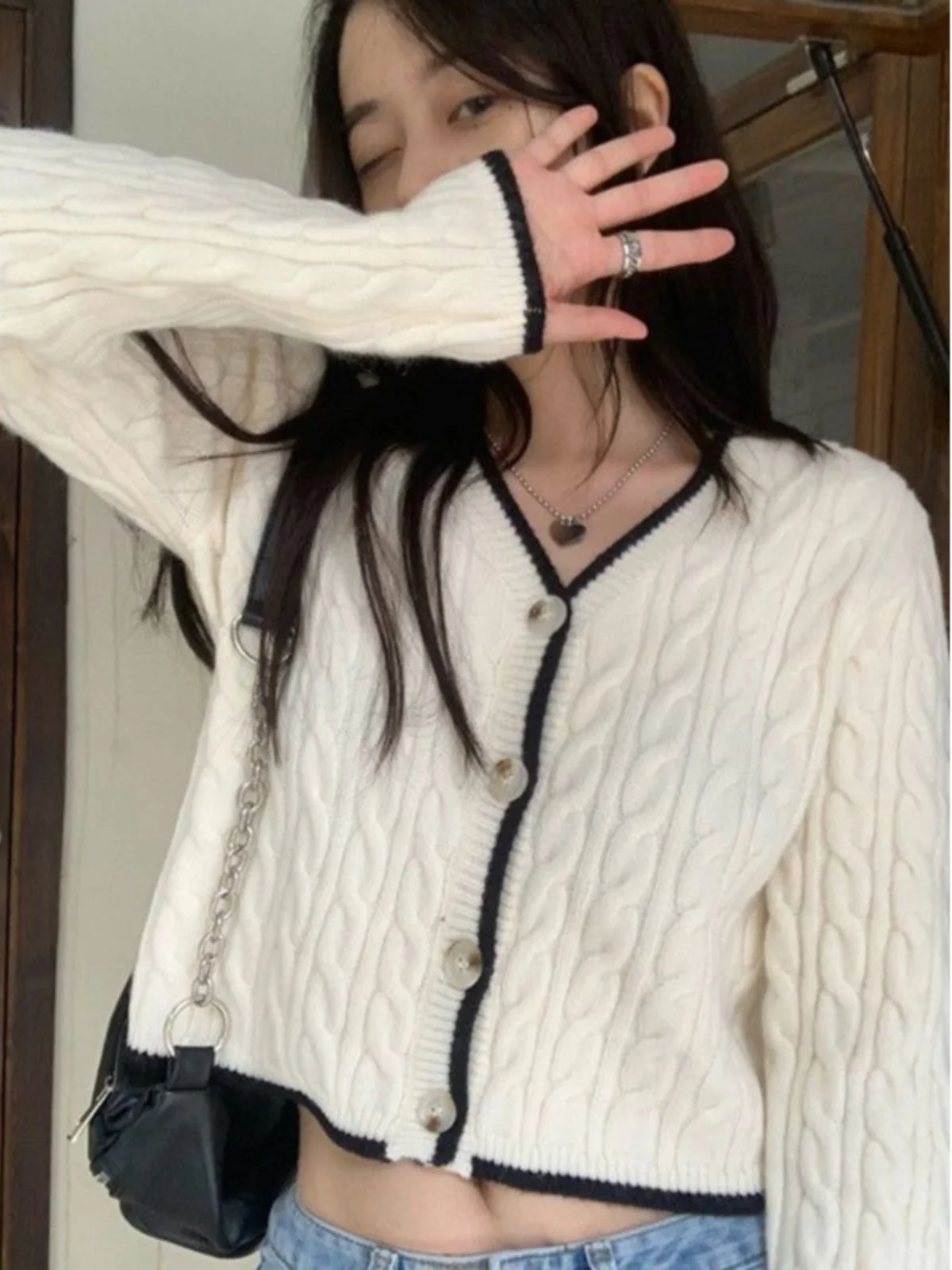 

Шикарный вязаный свитер V-Ne Twist Color Blo Женская верхняя одежда Кардиган Весенне-осенний сезон Обычный све Длинный Strai...