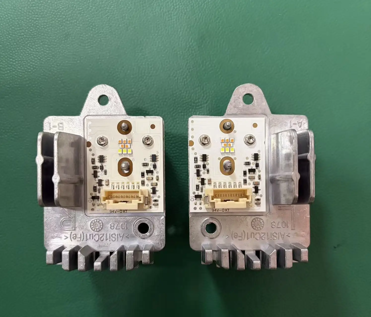 Suitable for Audi Q8 19-23 daytime running light source module daytime running light source stabilizer angel eye module