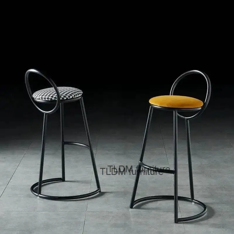 Barra de luz de recepción, taburete de lujo con diseño frontal, barra de hierro, sillas nórdicas, muebles, escritorio para el hogar, cocina, silla alta, bolsa suave, silla trasera