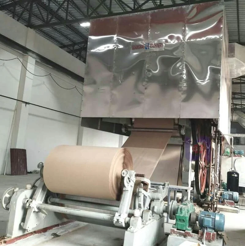 Golfkarton Productielijn, Winstgevende Projecten 2400Mm Afval Kartonnen Doos Pulping Kraft Gegolfd Papier Making Machine