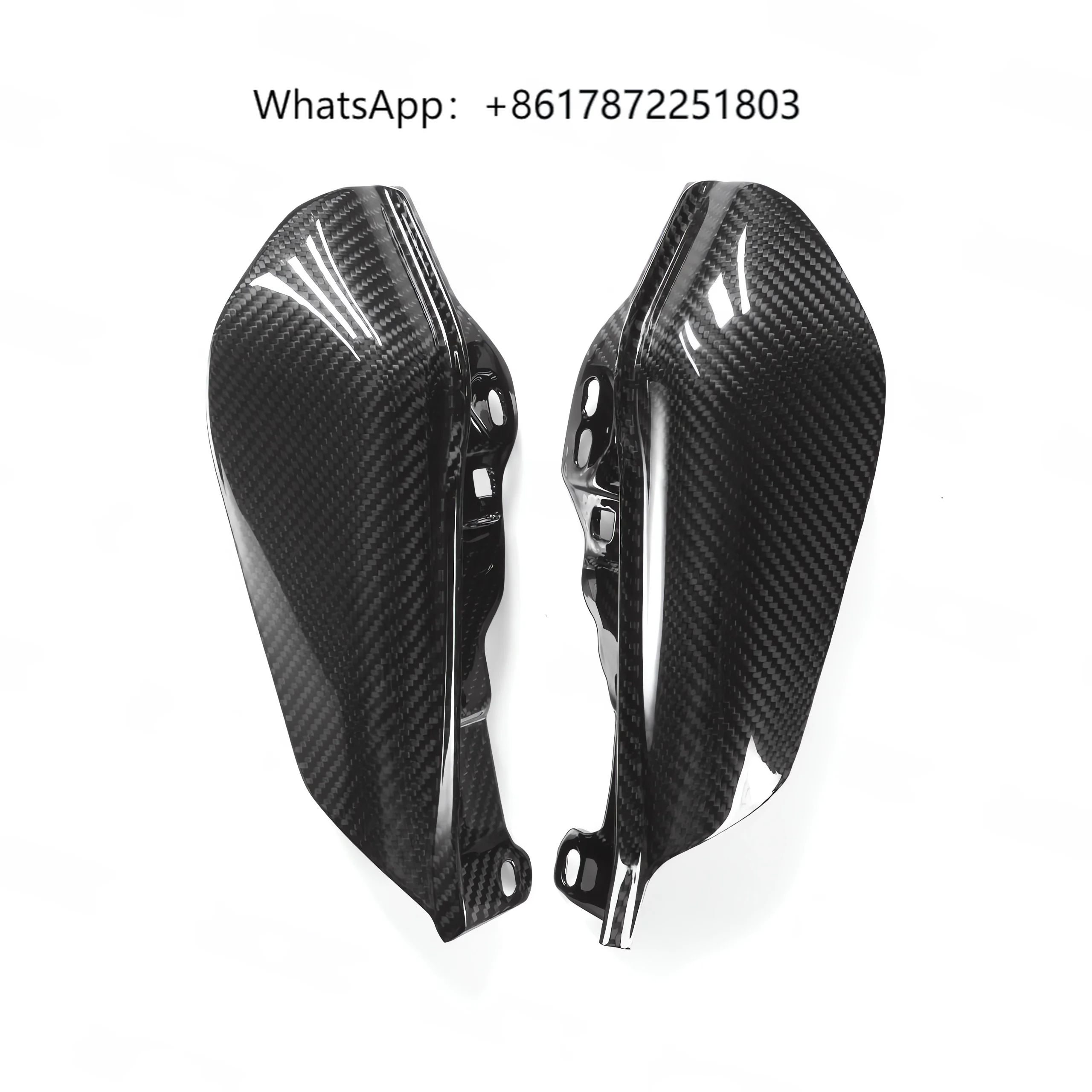 

Forged Carbon Fibre 3K Twill Glossy Engine Heat Shield for 2023-2024-2025 for Road Glide Street Glide Motorcycle