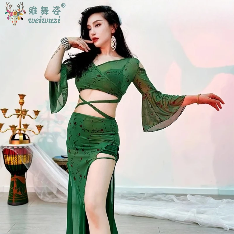 زي الرقص الشرقي، مجموعة تنورة ذيل السمكة مزينة بالورد العتيق مع أكمام بوق شبكية، ملابس ممارسة الرقص الشرقي الشرقي