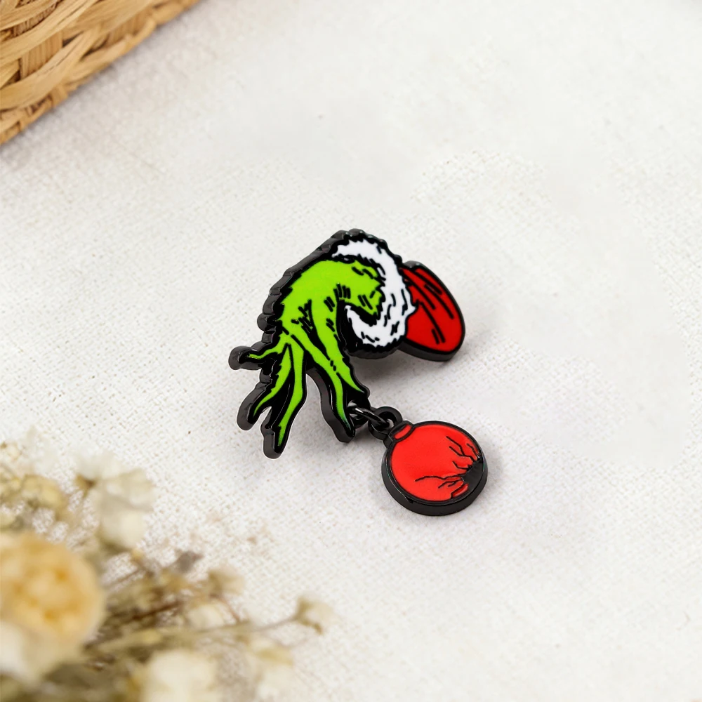 Weihnachtsfilm-Emaille-Pins Lustige Grüne Flauschige Monster-Broschen Dekorative Abzeichen Anstecknadeln Rucksack-Accessoires Fan-Geschenke – Detail 9