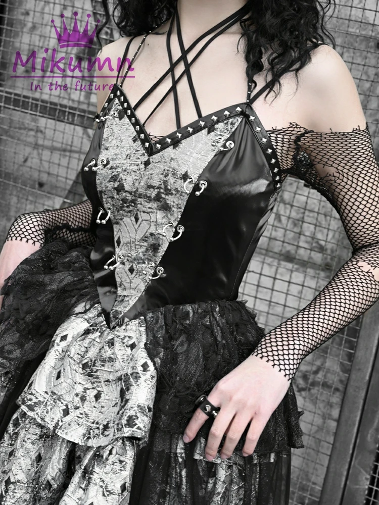 Gothic Punk Rock Metal Rivet PU Fishnet senza maniche Halter Neck Black Mini Dress Ball Gown abiti da donna