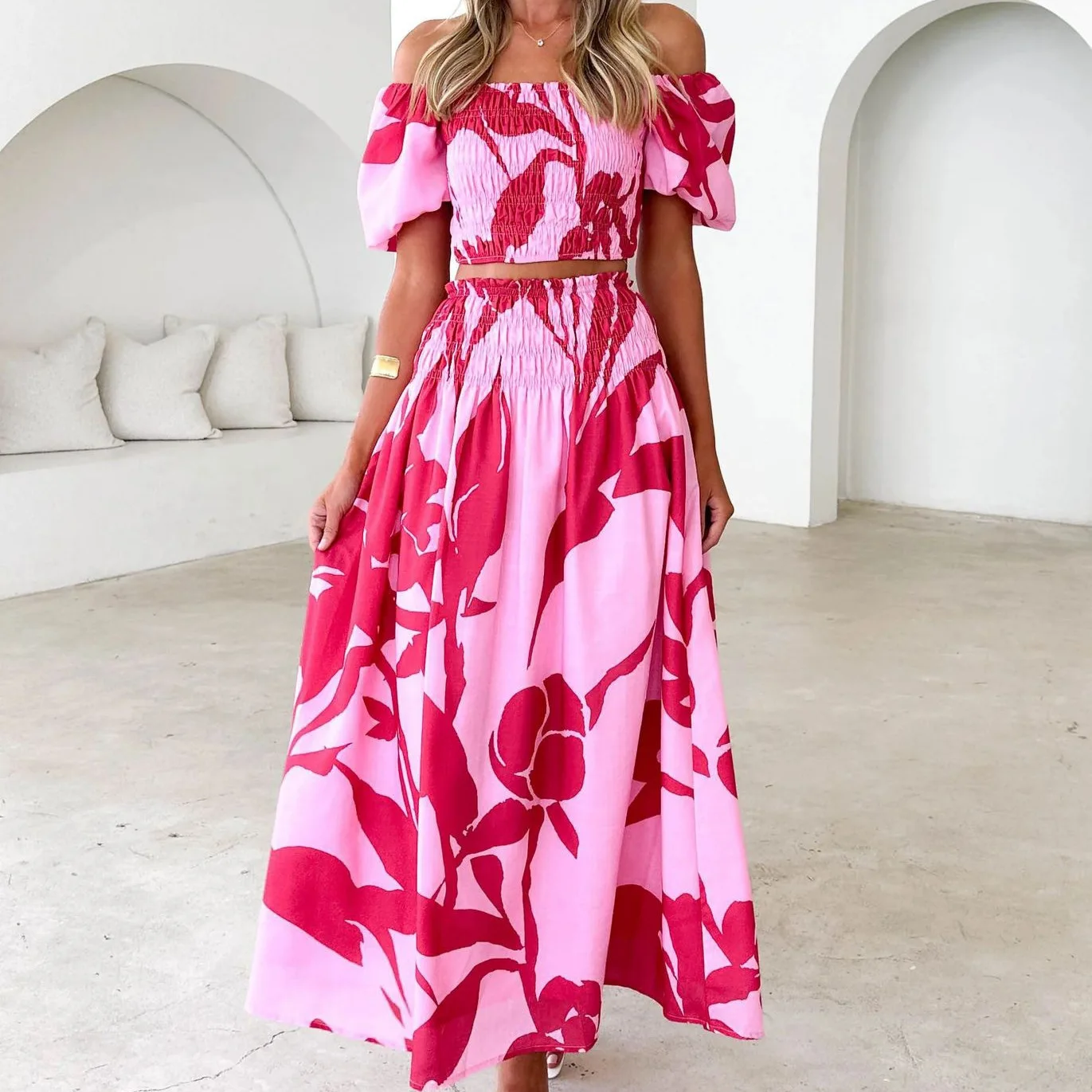 

2026 Новое костюмное платье с открытыми плечами и цветочным принтом для женщин, летнее весеннее платье с вырезом и высокой талией