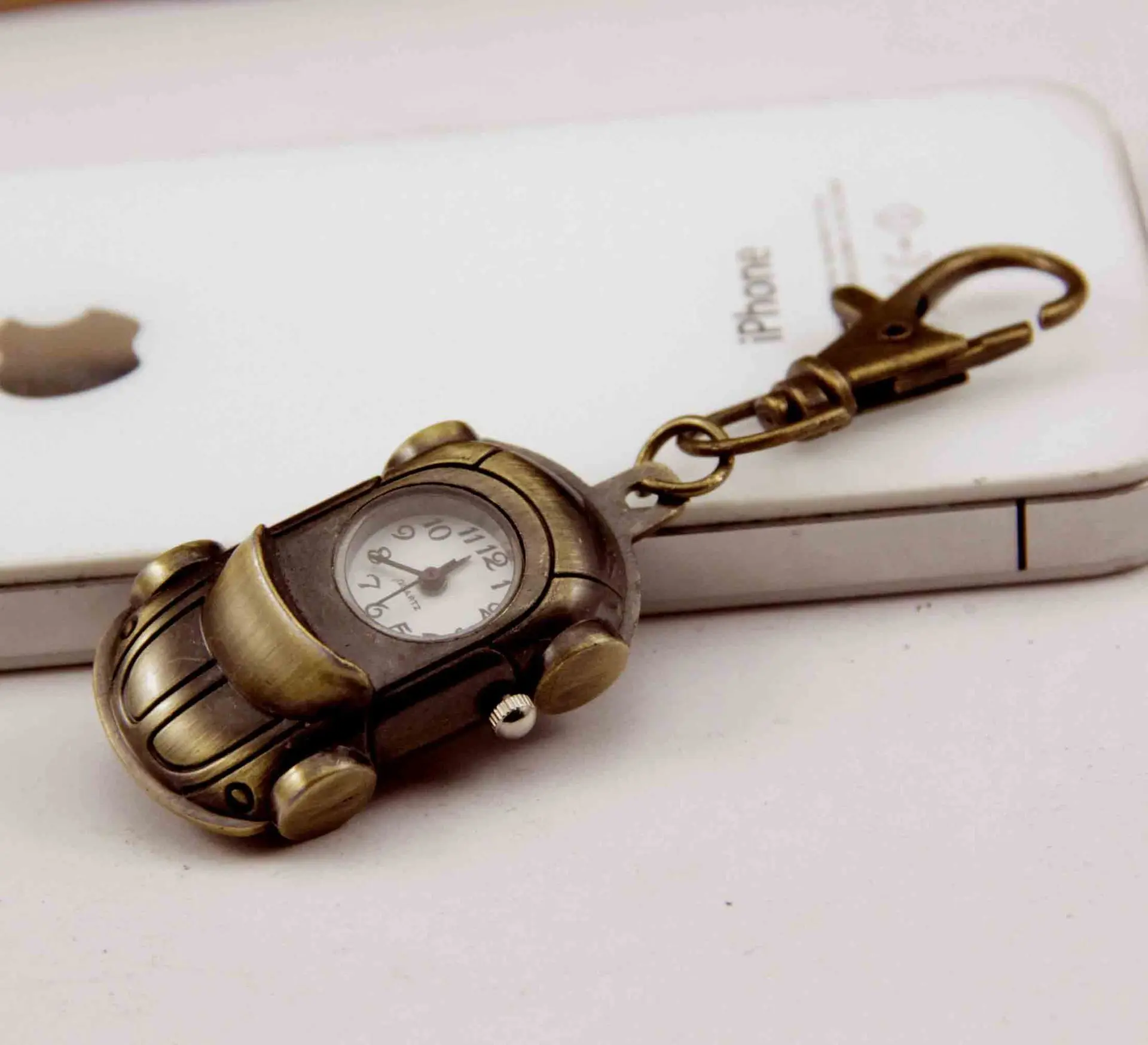 جديد عصري الكرتون لطيف خمر الإغاثة منحوتة ومجوفة 15 أنواع الوجه نمط ساعة الجيب وسلسلة المفاتيح قلادة الهدايا #5