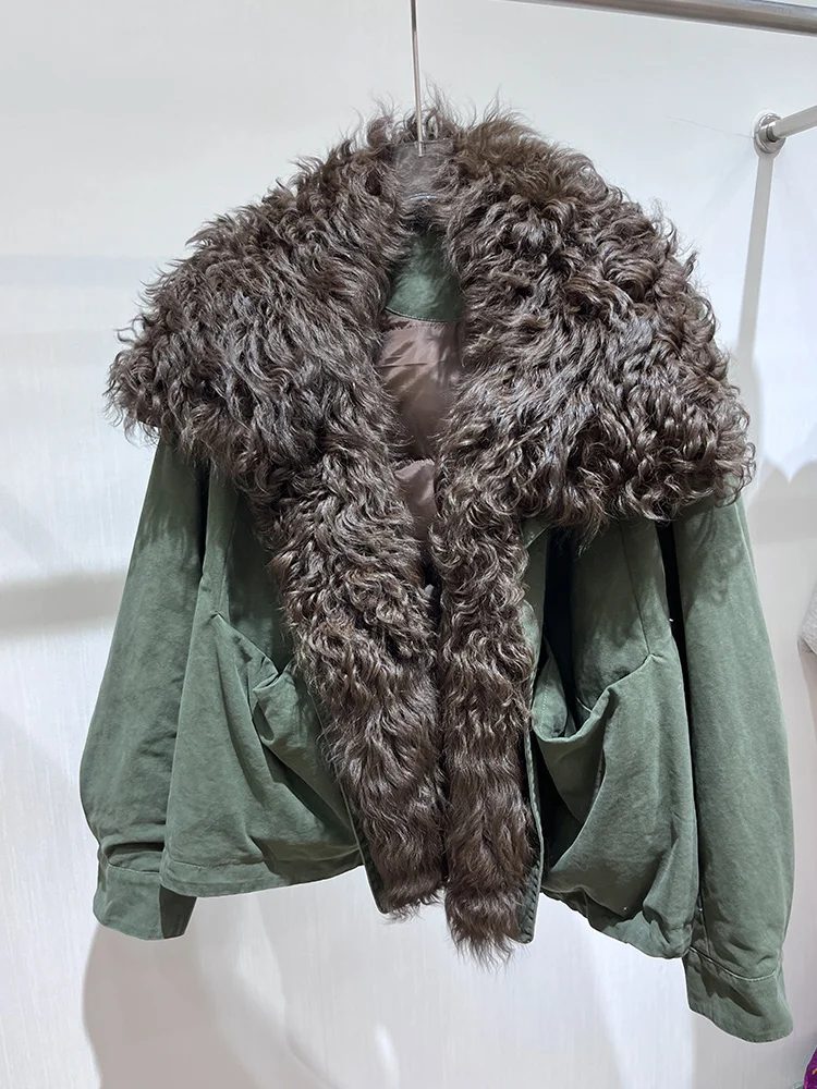 Cappotti invernali da donna in denim bianco con piumino d'oca bianca con collo in vera pelliccia di agnello naturale e piumino femminile di lusso