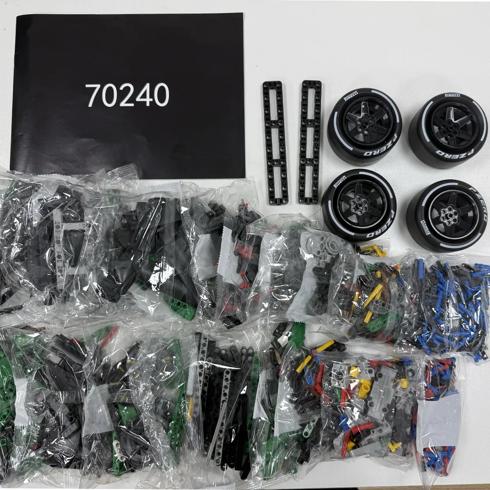 NEW 1547PCS Technical Classic Performance 1:8 Famous Green Sports Car Building Blocks MOC DIY Assembly Model Toy Christmas Gifts