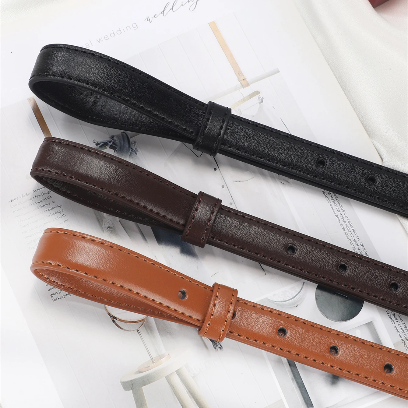 A dress ladies brown pin buckle belt fashion casual tie-in thin belt with dress casual belt for daily commuting