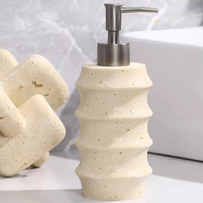 

Имитация гравия, дозатор мыла, принадлежности для ванной комнаты, дозатор шампуня, поднос, коробка для зубочисток, настольный ящик для хранения в ванной комнате