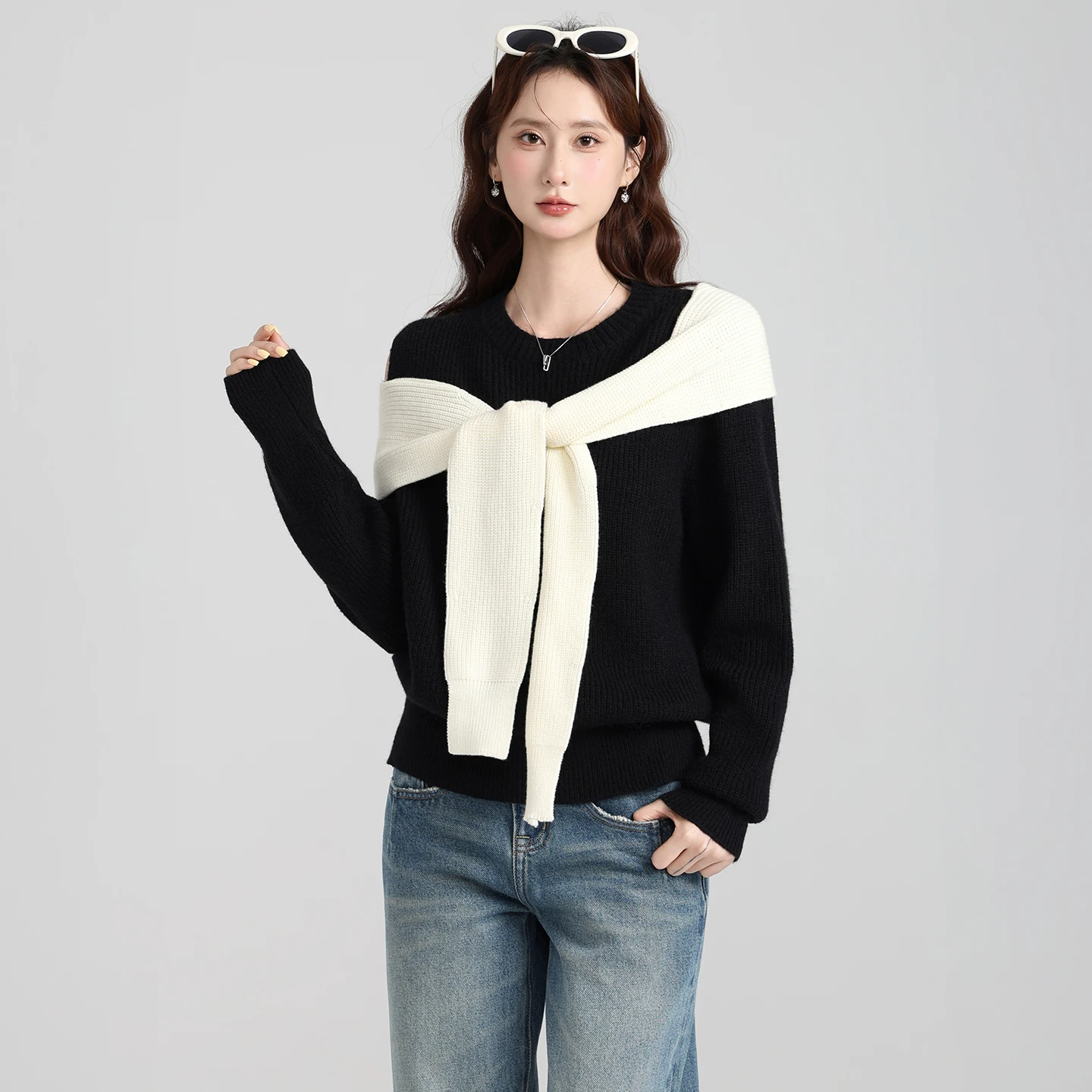 

Elegant Sophisticated Asymmetrical Off Shoulder Contrasting Shawl Sweater for Women's Autumn /Winter VacationTwo-Piece Knitted