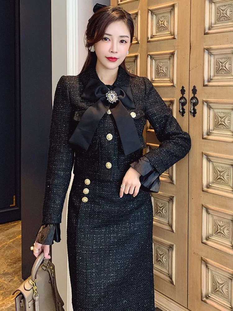 Abbigliamento autunnale 2025 Nuovo set di due pezzi con borsa alla moda stile dea stile Hepburn retrò con fiocco francese